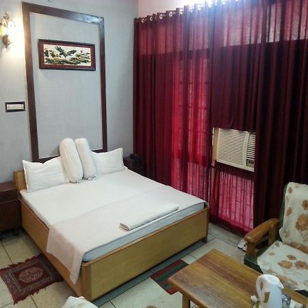 Hotel Royal Inn 巴特那 外观 照片